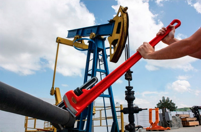 Применение ключа трубного прямого Ridgid Heavy Duty 24" Применение ключа трубного прямого Ridgid Heavy Duty 24"